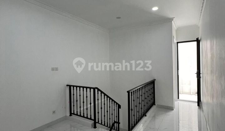Jual Rumah Brand New Semi Furnished 3Br Bagus