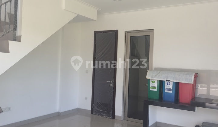 For Rent 2-Story House Springgarden Pik2 New For Rent 2-Story House Springgarden Pik2 New