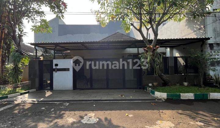 Rumah Tua Jual Tanah di Patal Senayan Luas 847m2 Area Komersil 1