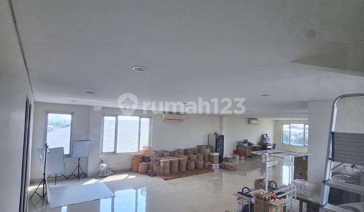 Strategic Office Building + Workshop In Cipondoh Tangerang L1724m2 Strategic Office Building + Workshop In Cipondoh Tangerang L1724m2