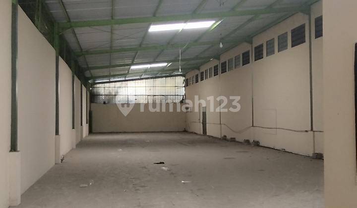 Gudang Di Karawaci Tangerang Lb 400m2 Akses Cont 40 Feet.