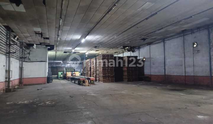Gudang di Karawaci Tangerang Luas 1400M2 Akses Cont 40 Feet