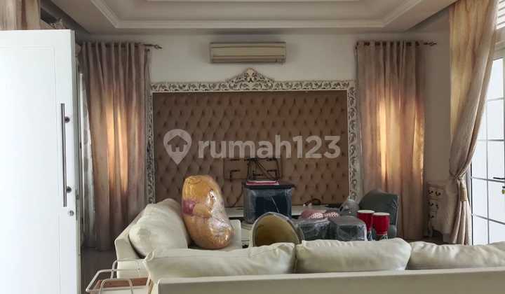 Luxury 2-Storey House in BSD Depark Tangerang, Area 680M2, Furnished