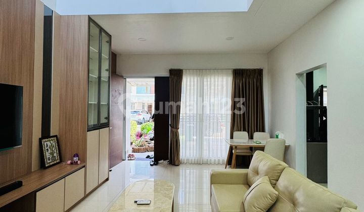Rumah 2 Lantai di Riviera Metland Puri Uk 8X15 Furnished 2