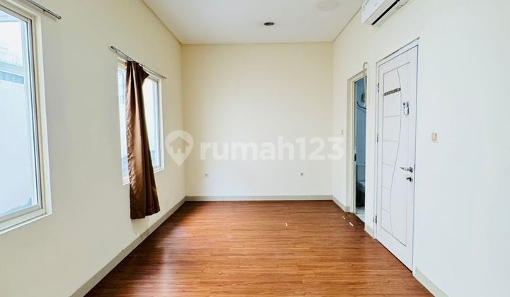 Rumah 2 Lantai Amerika Green Lake City Uk 6X15 Unfurnished 2