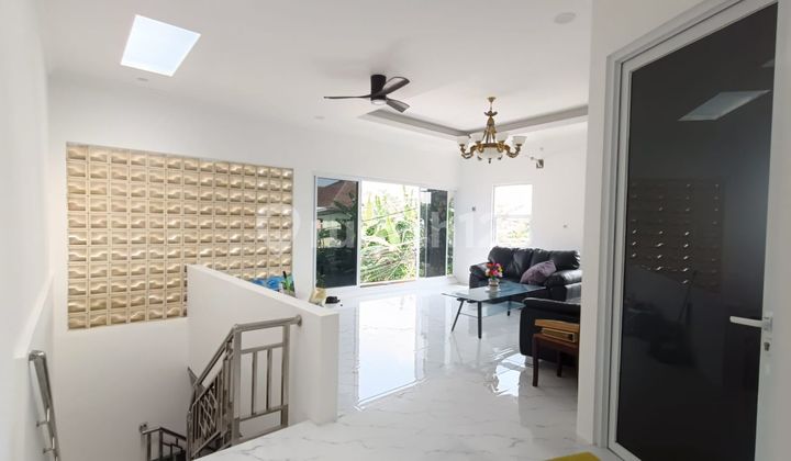 Rumah 2 Lantai Hook di Kresek Duri Kosambi Uk 10,5X17 SHM