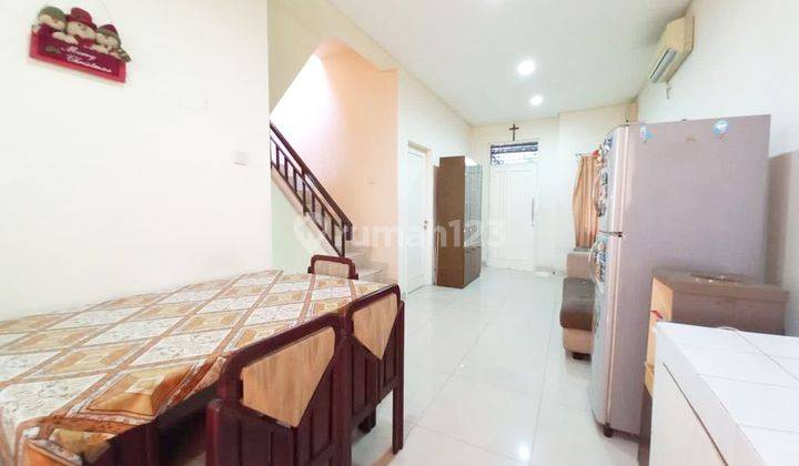 Rumah 6x15 di Puri Mansion Cluster Edinburgh Lokasi Bagus, Han 2