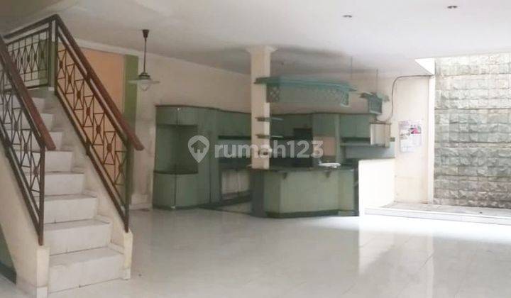 Dijual Murah Rumah 2 Lantai 10x15 di Tomang Lokasi Strategis 2