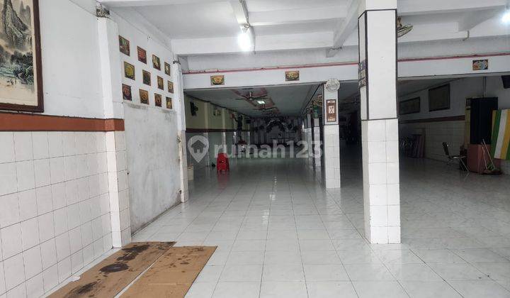 Restoran Dan Kost Kostan di Jembatan Lima Jakarta Barat 2