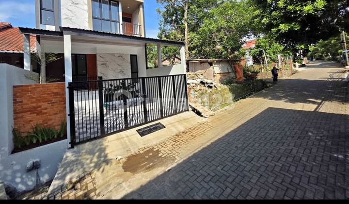 New 2-Story House for Sale Ready to Occupy Near Unnes Gunungpati 2