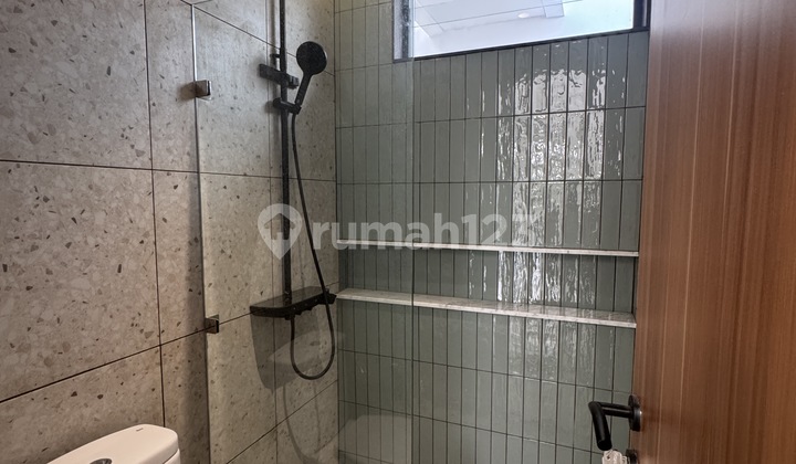 For Sale Modern Minimalist 8x16 House in Alam Sutera, New Unit 2