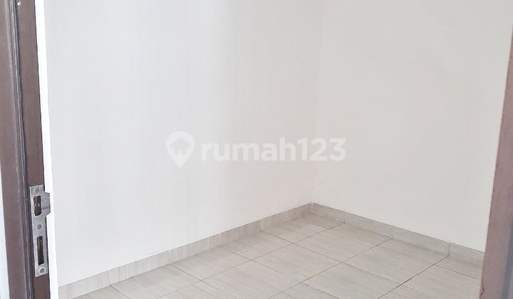 For Sale Cheap BU Kos in Tanjung Duren West Jakarta full occupancy! 2