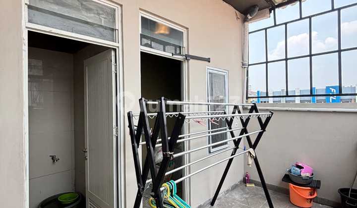 Dijual / Disewa Rumah 3 Lantai Puri Gardena Jakarta Barat 2