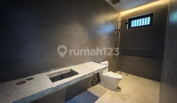 DIJUAL RUMAH BARU GRES MULUS BANGUNAN MANDIRI FERONIA ALAM SUTERA 2