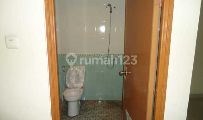 For Quick Sale: Pos Pengumben West Jakarta Shop House 2