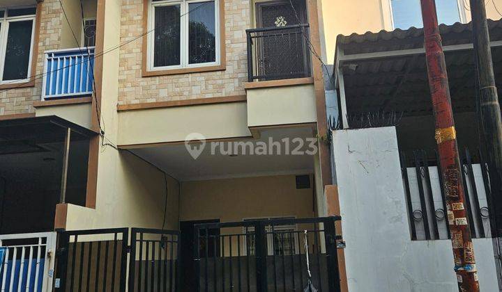 Rumah 3 Lantai Di Tanjung Duren Jakarta Barat 2