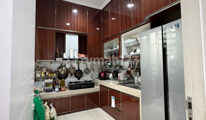 Dijual Rumah Maxwell Scientia Summarecon Serpong 10X18