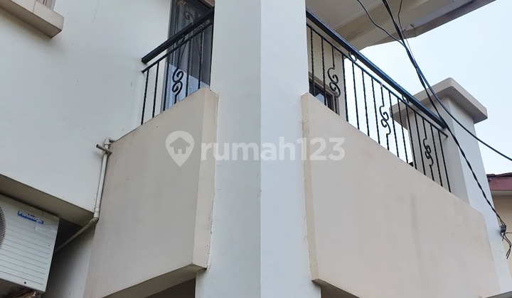 Dijual Rumah Meruya Selatan Jakarta Barat Dijual Rumah Meruya Selatan Jakarta Barat