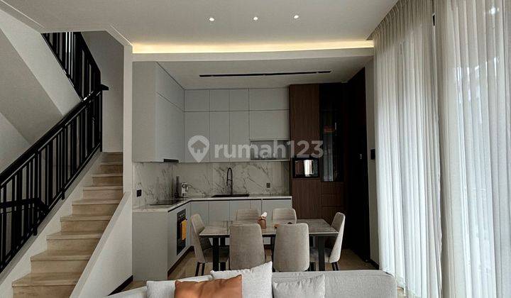 Rumah Bagus Banget Semifurnished di The Zora BSD 2