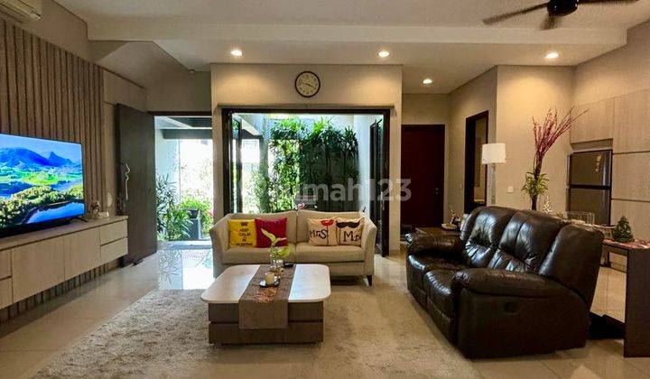 Rumah Bagus Asri Fully Furnished  di De Park BSD 2