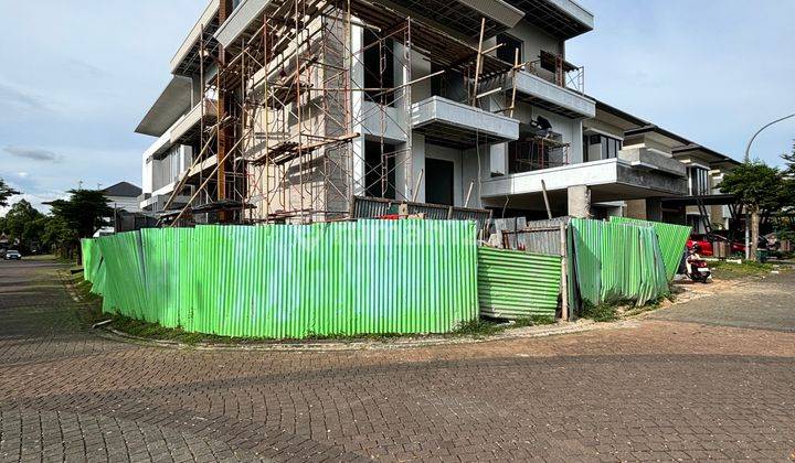 Rumah Bangunan Mandiri Ada Rooftop Dekat Aeon Bsd 1