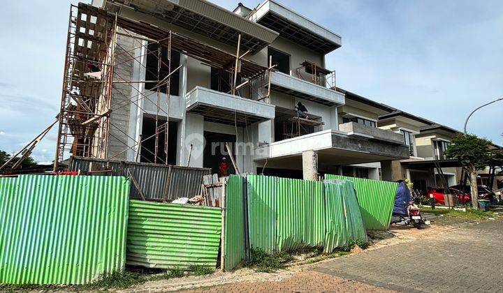 Rumah Bangunan Mandiri Ada Rooftop Dekat Aeon Bsd 2