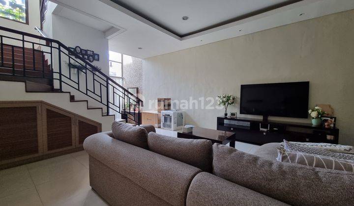 Rumah Asri Semi Furnished Dekat Aniva Di Mayfield Greenwich Bsd 2