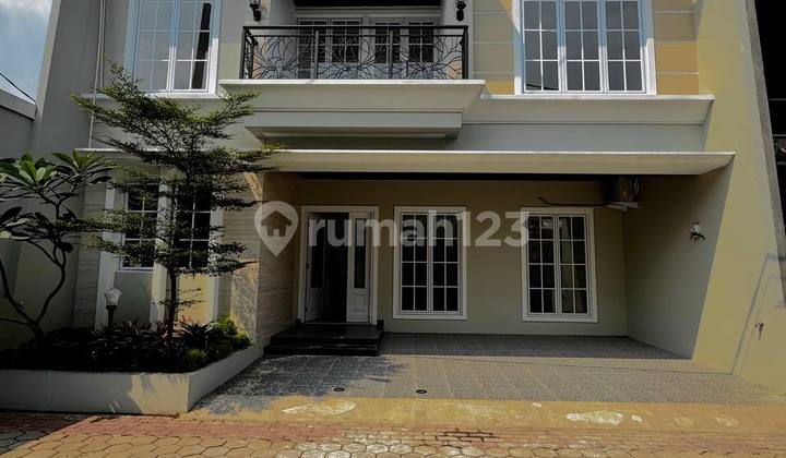 Rumah Mewah Dalam Cluster di Krukut Limo Depok 2