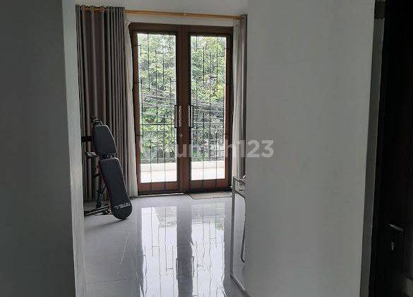 Rumah Second 2 Lantai Di Pondok Pinang, Jakarta Selatan