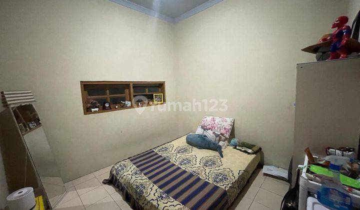 Rumah 2 Lantai Sudah Renovasi SHM di Tmii, Jakarta Timur 8