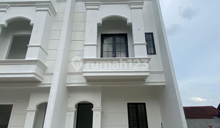 Rumah Mewah Dalam Cluster Dekat Kampus Ui dan Kampus Gunadarma Kelapa Dua Depok