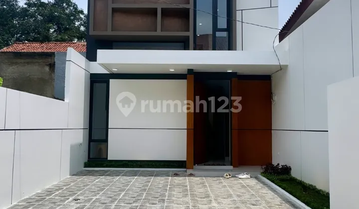 Beautiful, Spacious, and Serene House in East Beji, Depok