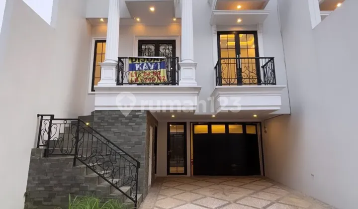 Rumah Mewah 3 Lantai Siap Huni di Jagakarsa Jakarta Selatan