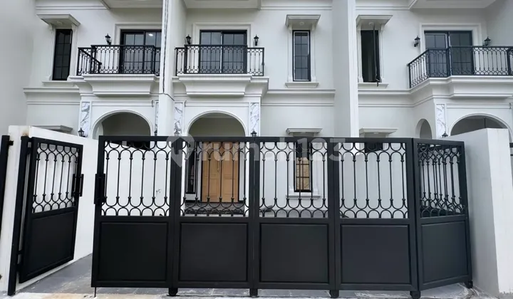 Rumah Klasik Siap Huni di Dalam Kavling Al Grand Depok City 2