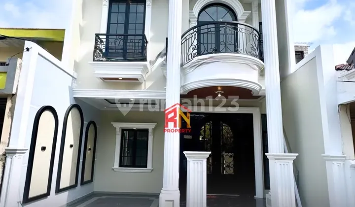 Rumah Mewah 3 Lantai di Komplek Bumi Pancoran Mas Mampang Depok Rumah Mewah 3 Lantai di Komplek Bumi Pancoran Mas Mampang Depok
