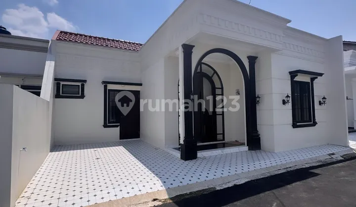 Rumah Cantik Siap Huni di Jalan Boulevard Grand Depok City 2