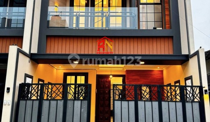 Rumah Mewah Siap Huni Pinggir Jalan Raya Kukusan Beji Depok Rumah Mewah Siap Huni Pinggir Jalan Raya Kukusan Beji Depok