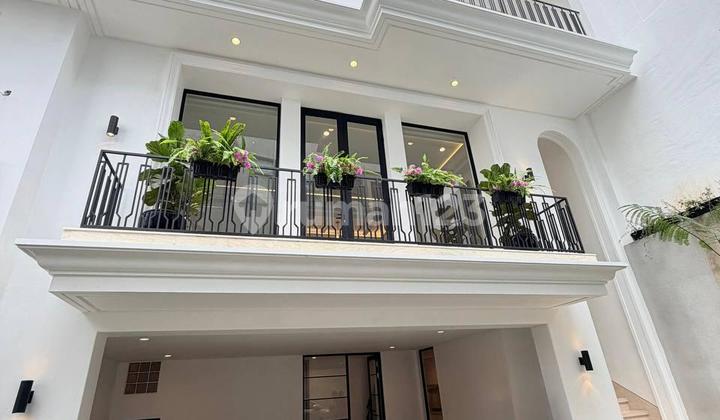 Rumah Mewah Siap Huni di Kebayoran Baru Jakarta Selatan