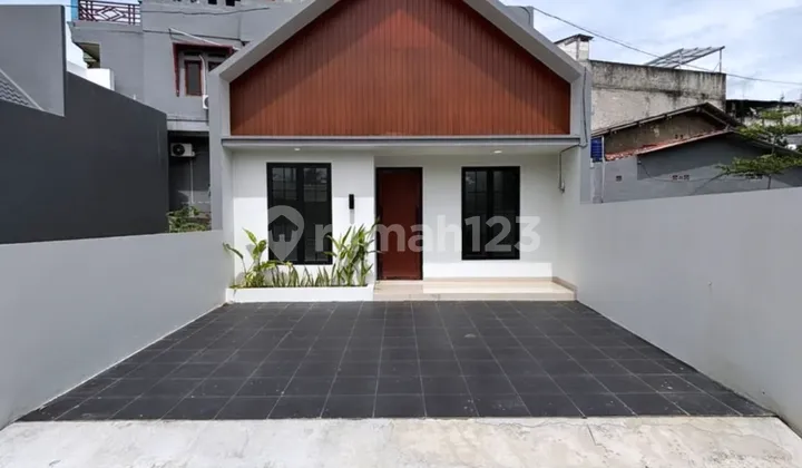 Rumah Murah Scandinavian Ada Rooftopnya di Cipedak Jagakarsa Jakarta Selatan