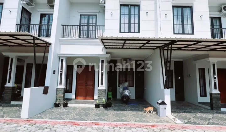 Ready-to-Occupy House in a Cluster in Kalimulya, Cilodong, Depok 2