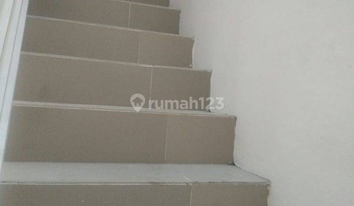 dijual  rumah cantik minimalis dan elegan di palmerah utara jakarta barat 2