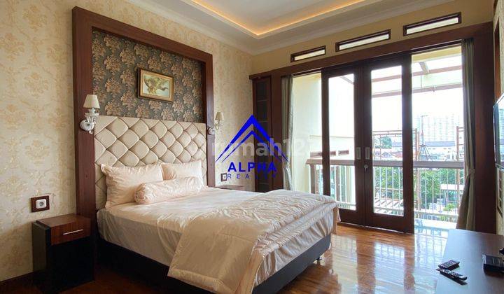 Dijual Rumah di Ciumbuleuit Bonus Kolam Renang Furnished 11