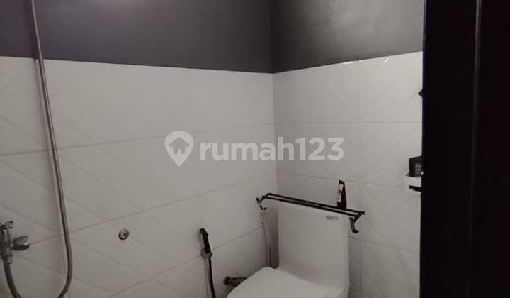 Dijual Rumah di Komplek Pharmindo Luas Tanah 224 Meter 2