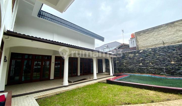 Sewa Rumah cocok untuk kantor atau tempat tinggal di Setra sari sukajadi