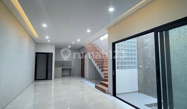 Dijual Rumah Baru Siap Huni Di Area Buahbatu Tengah Kota Bandung