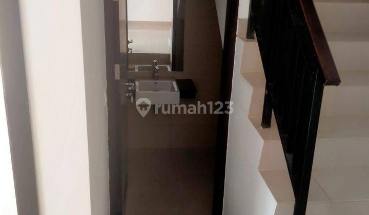 Disewakan Rumah 2 Lantai Pik 2 Cluster Atlanta Ukuran 6x12,5 1