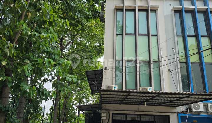 For Sale: Very Strategic Corner Shop-House in Daan Mogot, West Jakarta 1