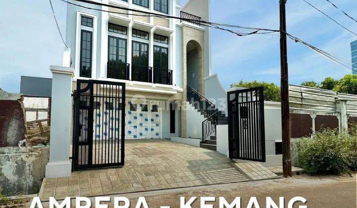 Dijual Rumah 3 Lantai area Ampera Kemang - Jakarta Selatan 1