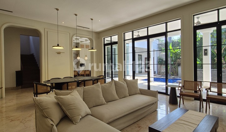 Disewa Rumah Cantik Kebayoran Baru Modern Classic Siap Huni 2