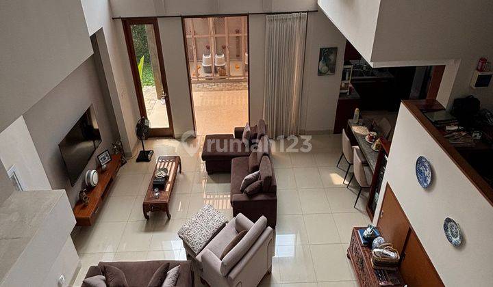 Modern Tropical House Rumah Terawat Split Level Lebak Bulus 1